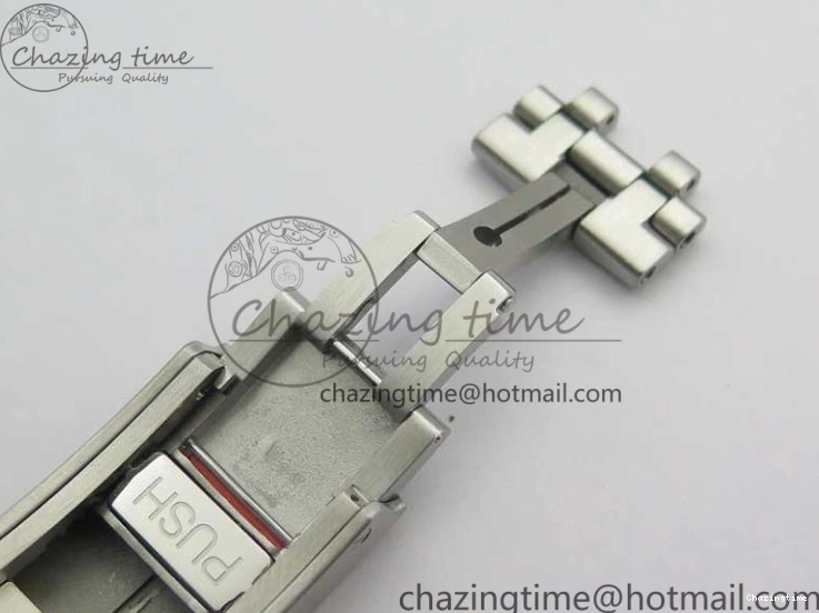 1103 MultiPurpose 2018 Seamaster Diver 300M SS YG VSF 1:1 Best Edition YG Bezel Black Dial on SS YG Bracelet A 7937